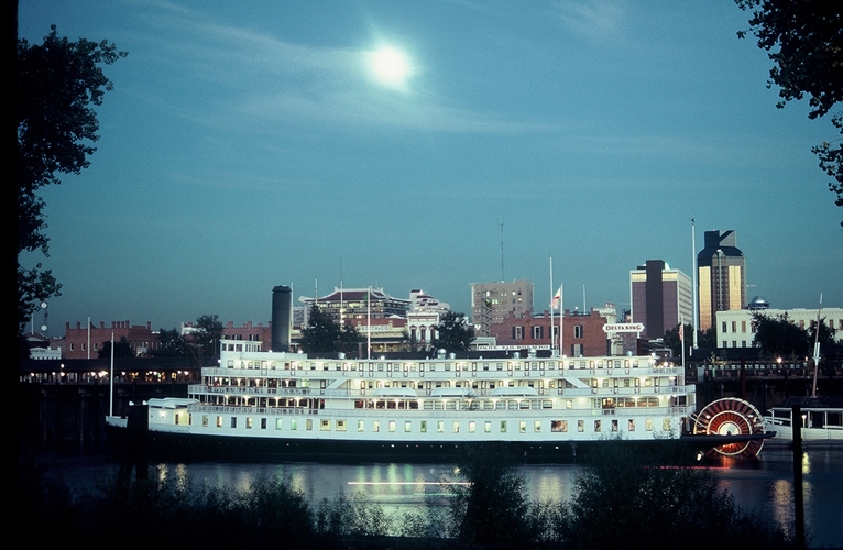 delta riverboats tours