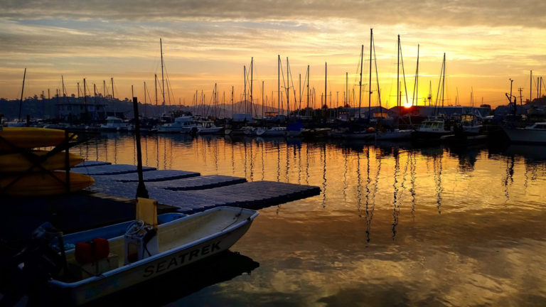 Marina boating dock during sunrise at Sausalito | Visit the California ...