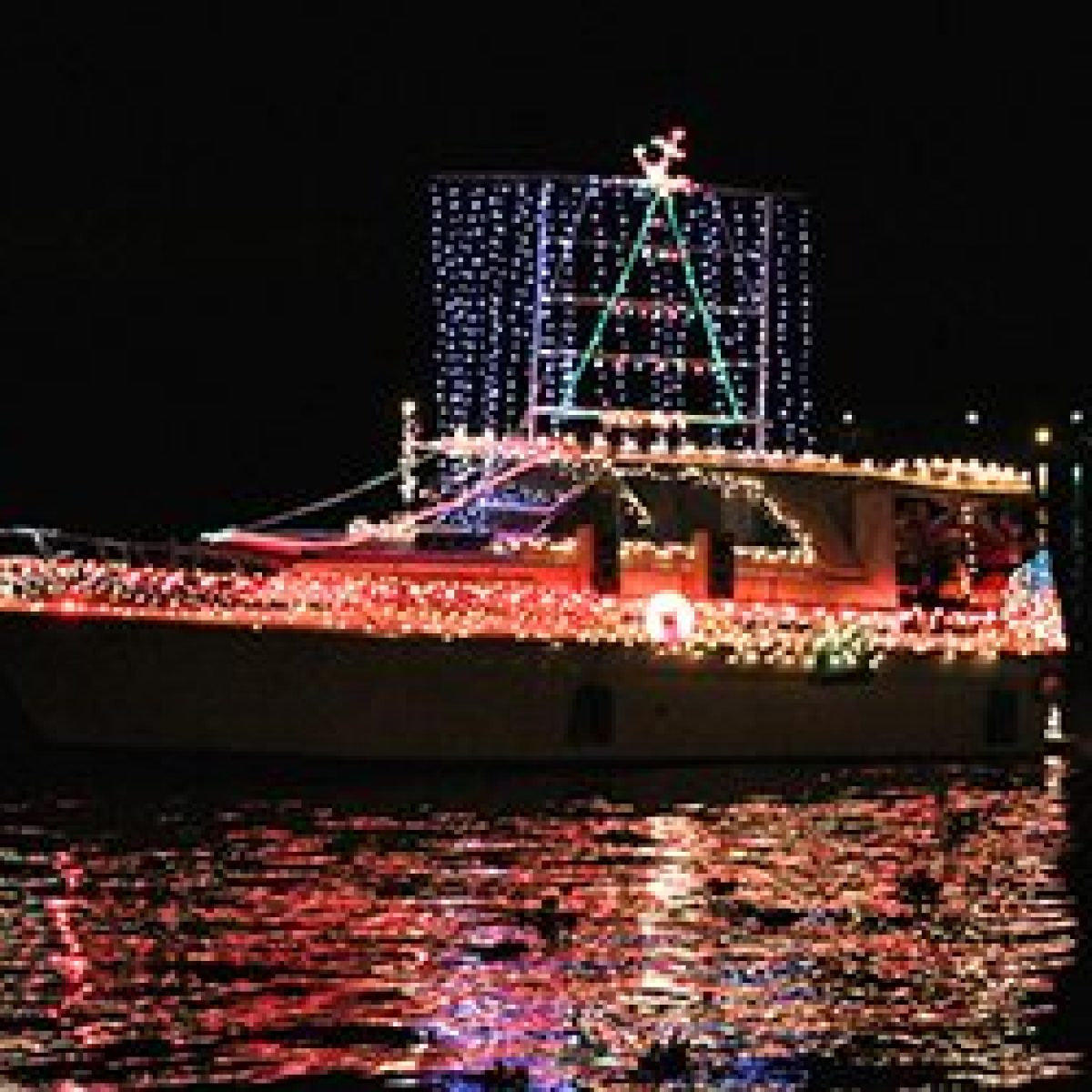Discovery Bay Yacht Club Community Boat Parade Visit the California Delta